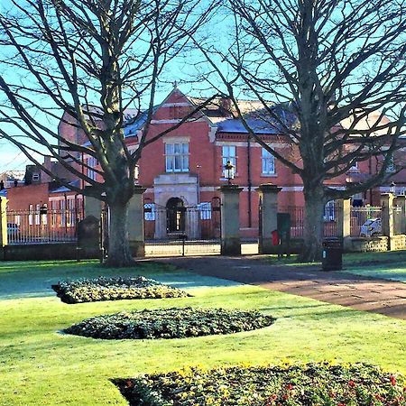 Kings Park Hotel Retford Bagian luar foto